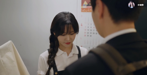 阿西美女室友竟然31